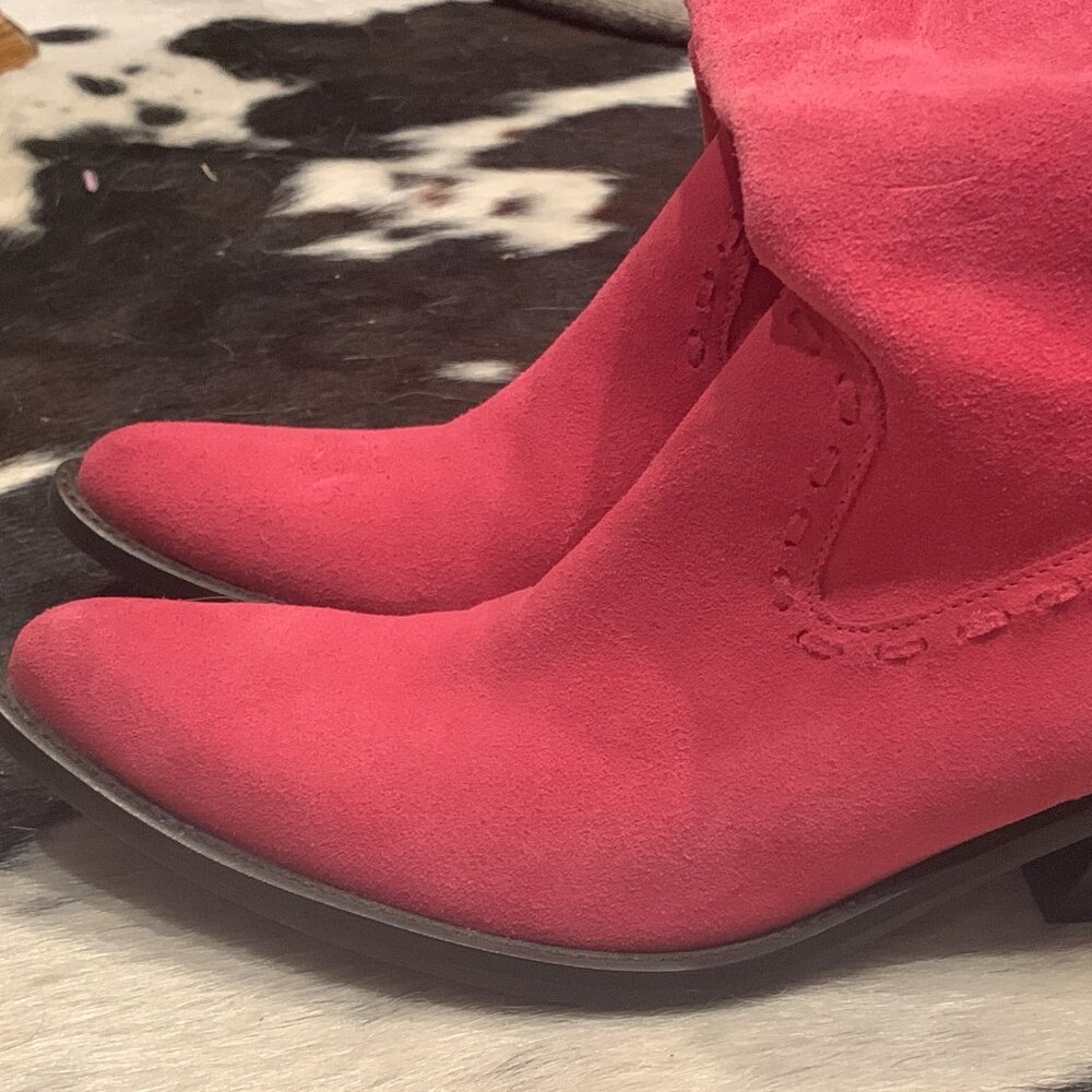 Gianni Bini HOT PINK SUEDE COWBOY WESTERN BOOTS sz 6 eur 36.5